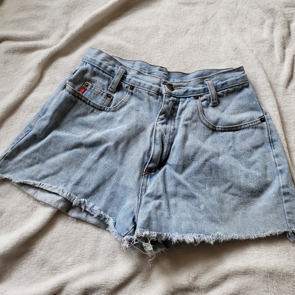 L.E.I. vintage denim shorts 9
